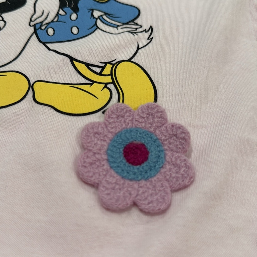 Disney Friends T-Shirt. Pink Medium - Picture 5 of 5